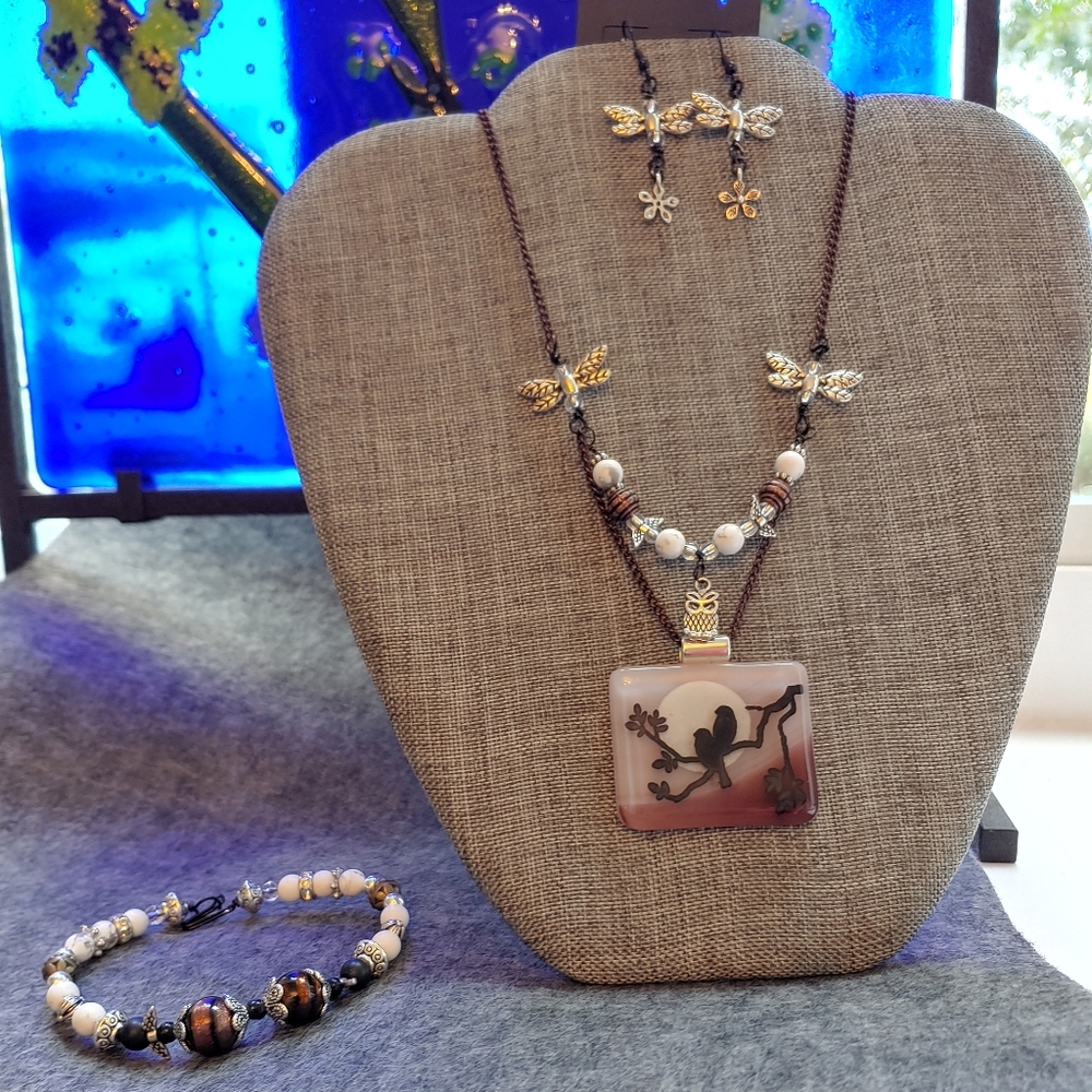 Necklace set